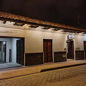 Calle Angosta Cuenca